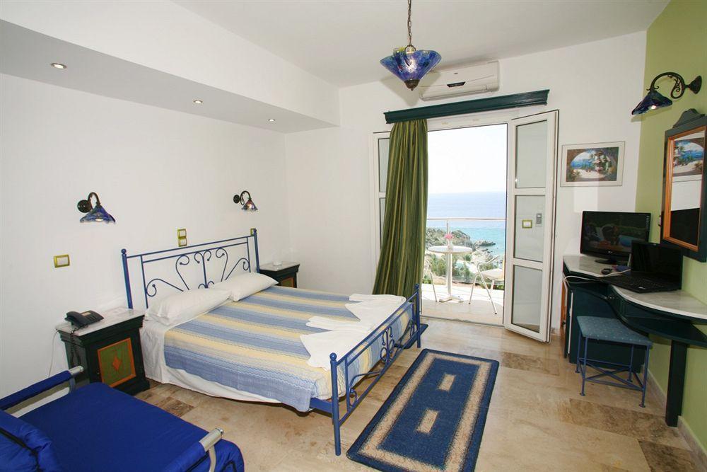 Princessa Riviera Resort Питагорио Екстериор снимка